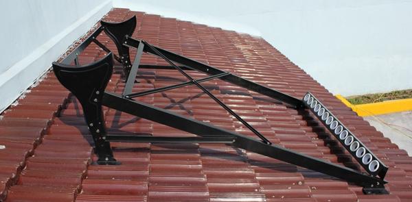 Non-pressure one pipe inlet-outlet solar water heater